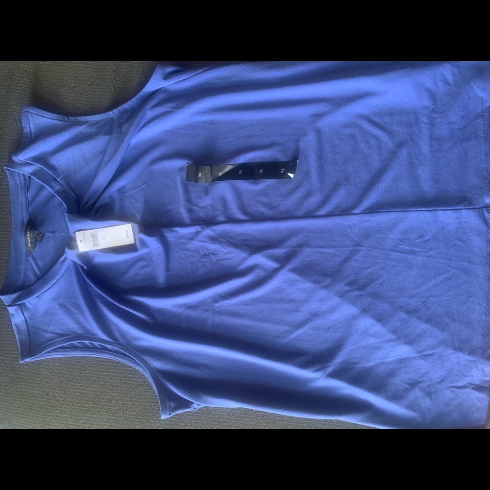 Sleeveless blouse
